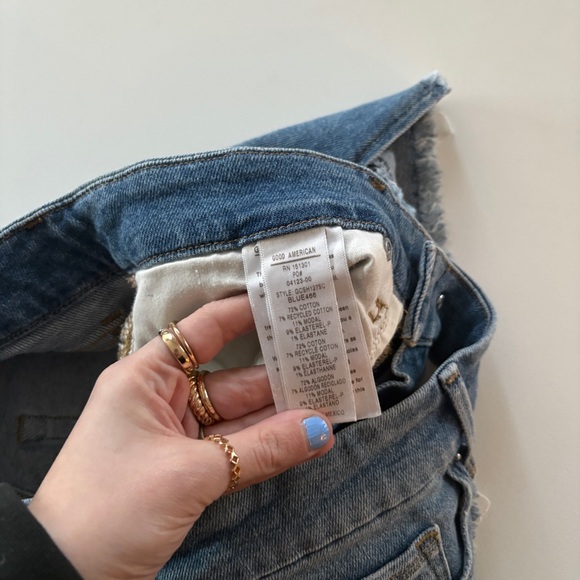 NWT Good American Good Curve Denim Shorts - Picture 8 of 8